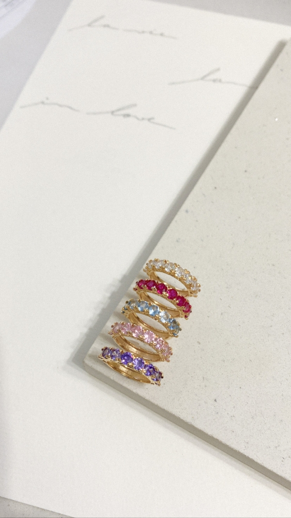 Anel Meia Aliança Zirconias 4mm Maria Dolores