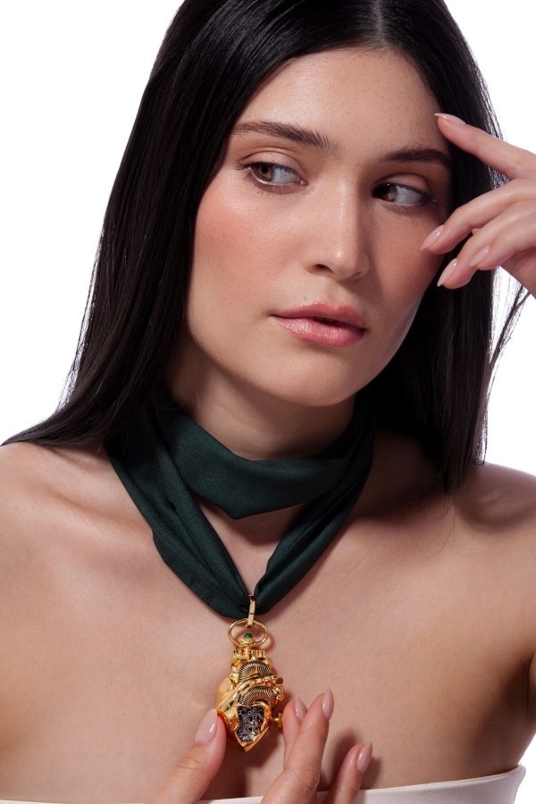 Colar Kairós - Malaquita, Feldspato Laranja, Cordão Verde Esmeralda e Cordão Preto - Coleção Tempoesia Banho: Folheado a Ouro e Ródio Negro - Image 2