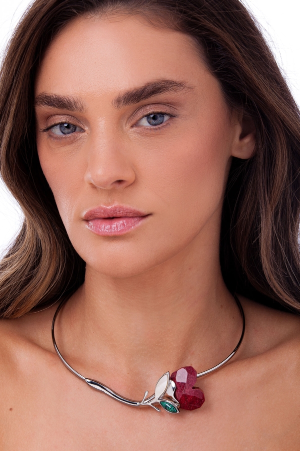 Colar Choker Romance - Feldspato Vermelho, Malaquita e Madrepérola - Coleção Flor e Ser Amor Banho: Ródio Negro - Image 2