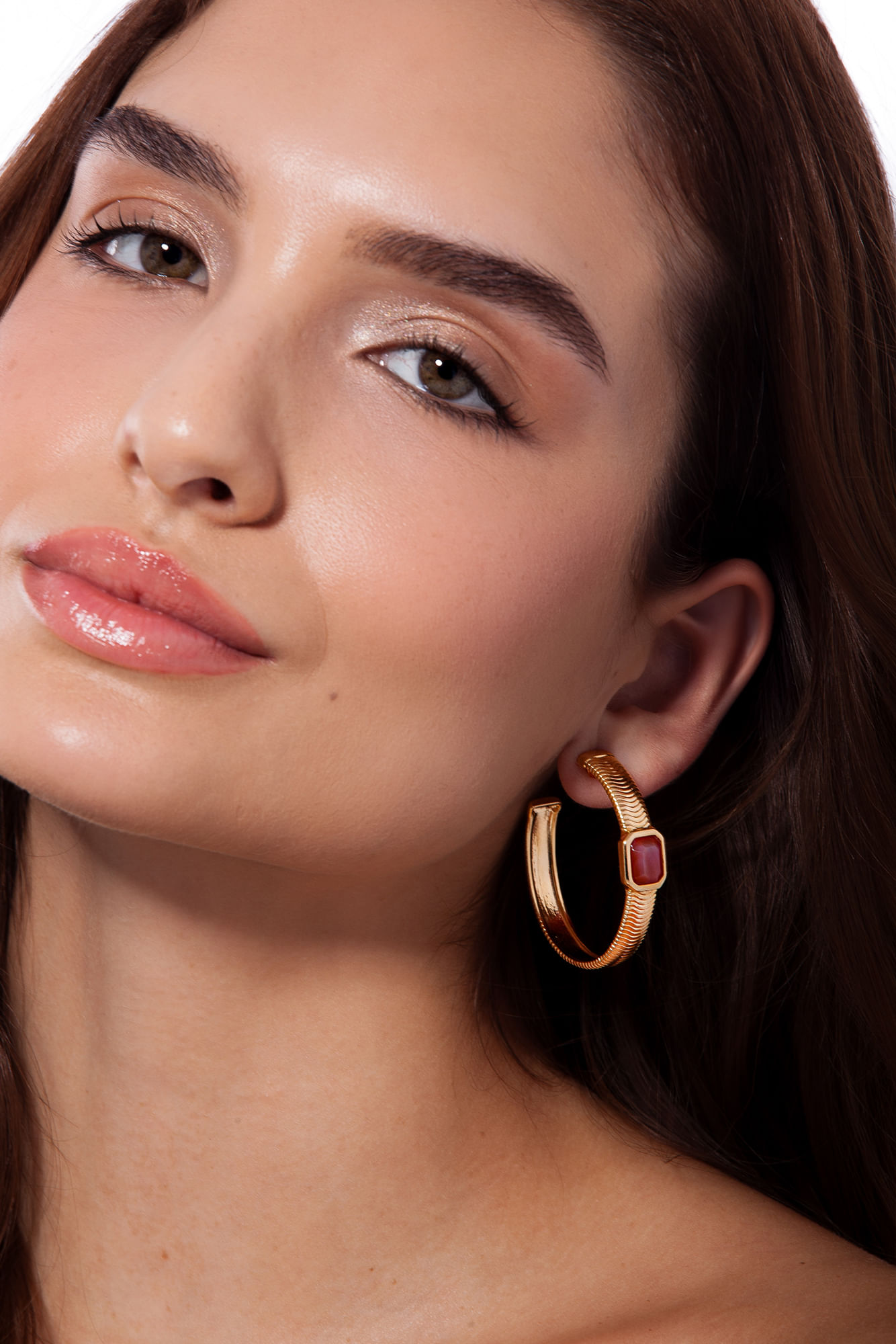 Brinco Hoopetrus - Ágata Vermelha - Coleção Inéditos Julho Banho: Folheado a Ouro - Imagem 2