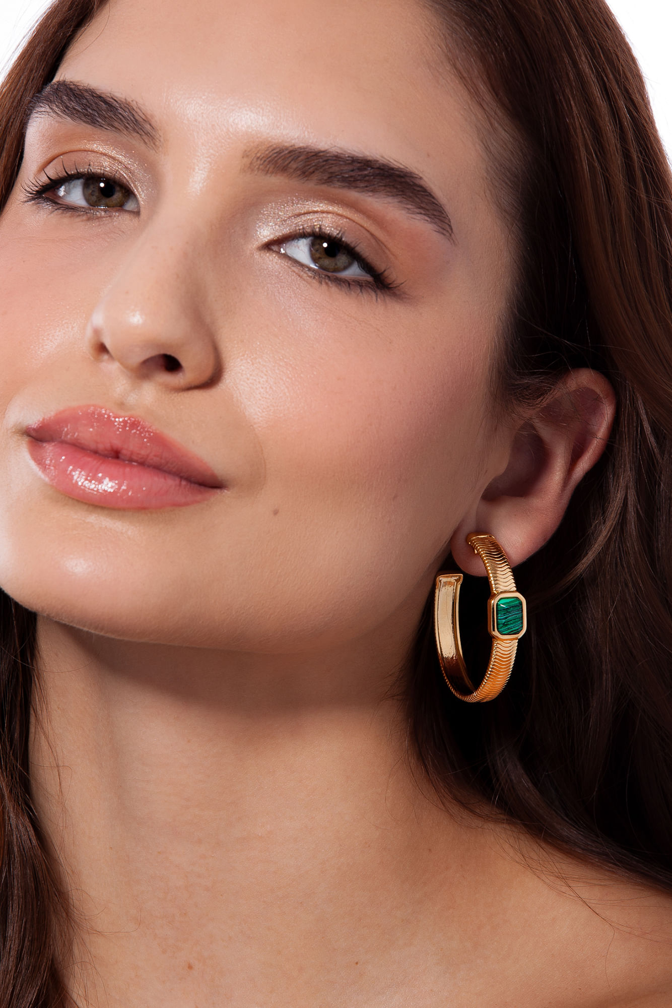 Brinco Hoopetrus - Malaquita - Coleção Inéditos Julho Banho: Folheado a Ouro - Imagem 2